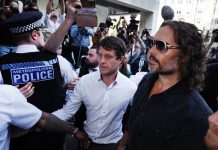 Glumcu završeno ročište povodom optužbi za silovanje: Odobrena mu je kaucija, evo šta dalje sledi