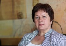 “Kad sam se ranije vratila s putovanja, ušla sam u spavaću sobu i zatekla majku i mog muža u krevetu: Sve je trajalo 22 godine, moju osvetu će pamtiti do groba”