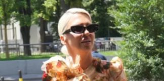 JELENA KARLEUŠA PROLAZI KROZ PAKA0! Desilo joj se najg0re, pjevačica nije ni slutila da joj kćerka može.. JELENA KARLEUŠA PROLAZI KROZ PAKA0! Desilo joj se najg0re, pjevačica nije ni slutila da joj kćerka može.. - featured image