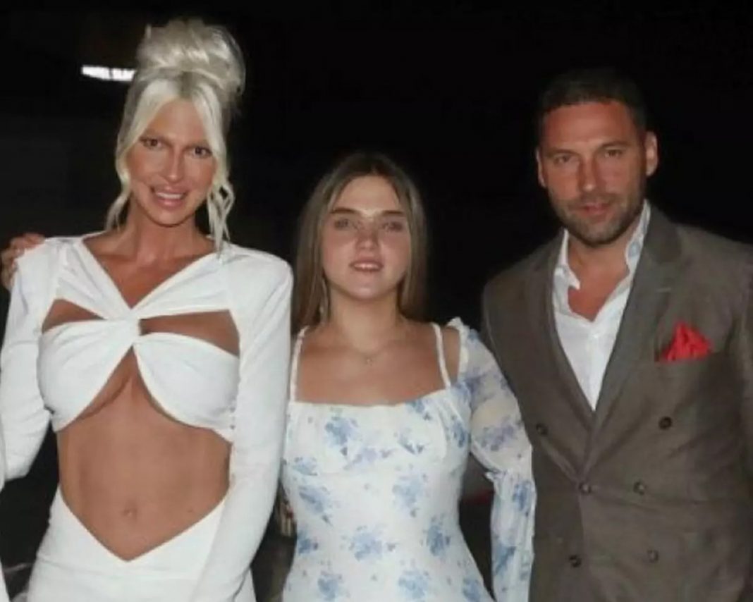 Jelena i Duško imaju milione, ali ne mogu da pomognu kćerki: Nika se bori za živ0t, otkrila s kakvim se problemima bori - featured image