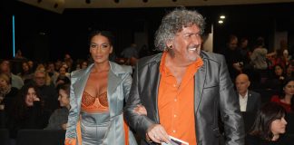 Gladovao, grejao vodu da bi se kupao, pa podigao vilu s crkvom u vrtu: Sad živi u luksuzu u Batajnici s 20 godina mlađom Gladovao, grejao vodu da bi se kupao, pa podigao vilu s crkvom u vrtu: Sad živi u luksuzu u Batajnici s 20 godina mlađom - featured image