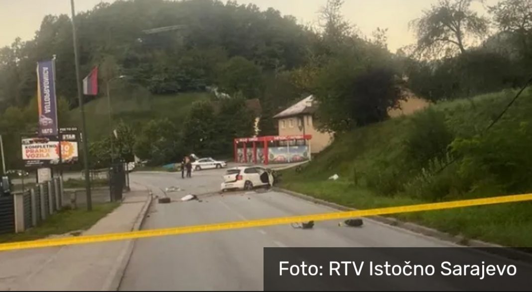 Poginula djevojka (24) preticala VW Polom, udarila u betonski stub nakon čega se vozilo prevrnulo - featured image