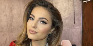 DŽEJLA RAMOVIĆ TRUDNA?! Pjevačica pokazala stomak, mreže se usijale od komentara! Ona je sur0gat majka Mariji Šerifović, uduplale ljubav? DŽEJLA RAMOVIĆ TRUDNA?! Pjevačica pokazala stomak, mreže se usijale od komentara! Ona je sur0gat majka Mariji Šerifović, uduplale ljubav? - featured image