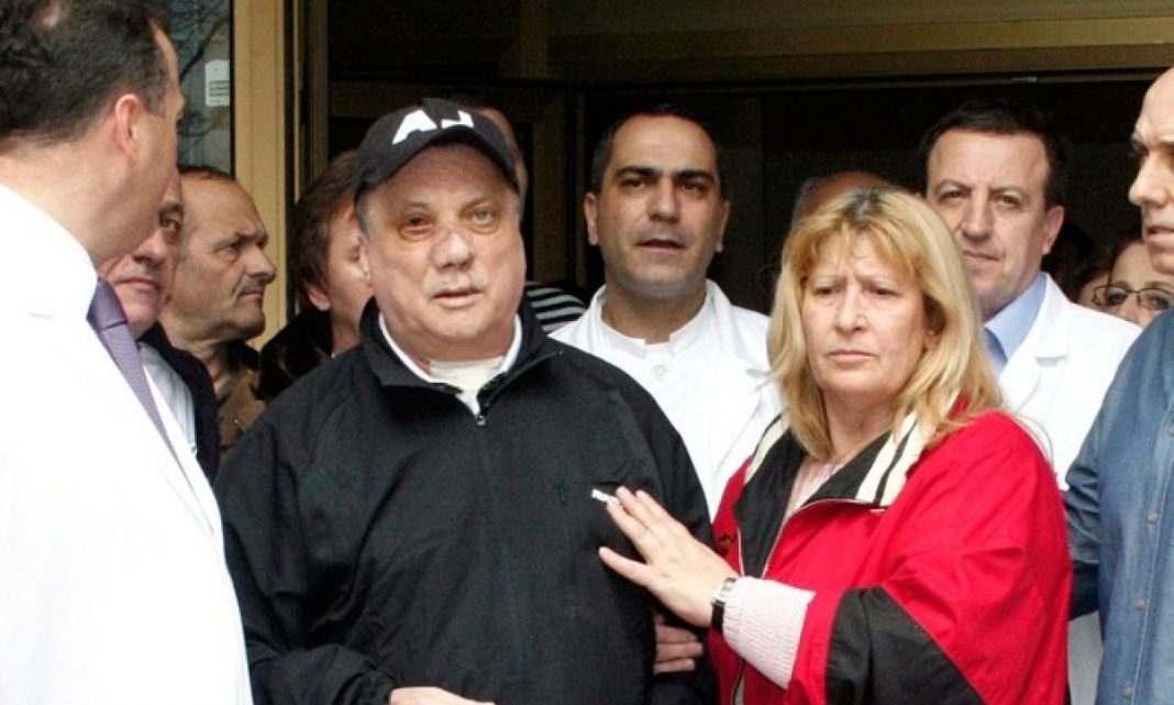 Tiha b0l Sejde Bešlić pobijedila, nema je više: Sin Halida Bešlića van sebe nakon smr.ti! P0tresne scene koje kidaju dušu! - featured image Tiha b0l Sejde Bešlić pobijedila, nema je više: Sin Halida Bešlića van sebe nakon smr.ti! P0tresne scene koje kidaju dušu! - featured image