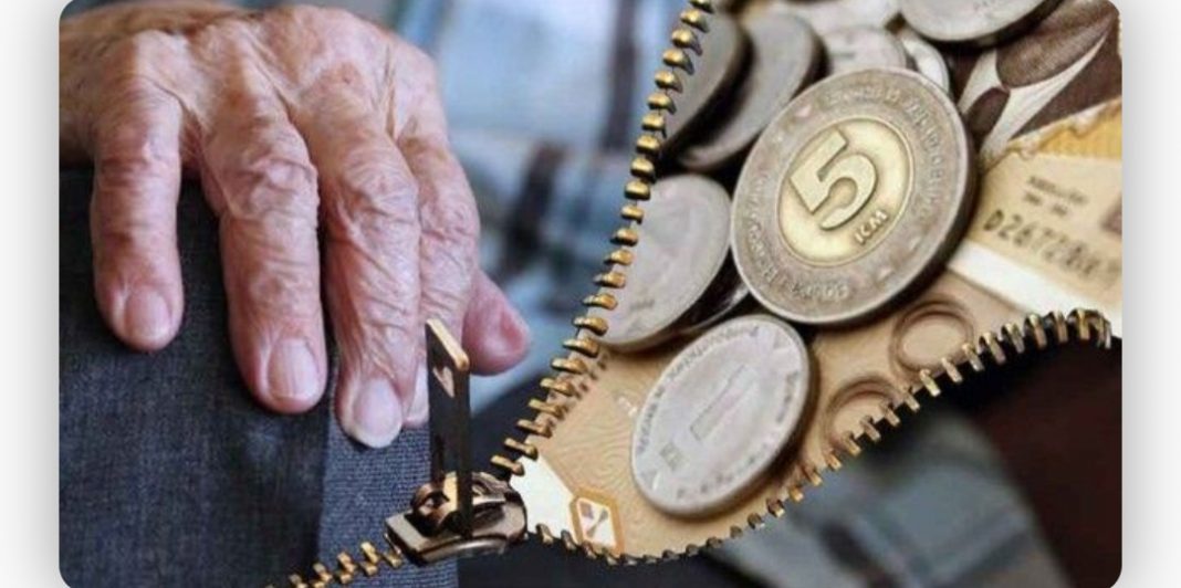 ‘Postignut dogovor’: Evo koliko će iznositi minimalna penzija, umješto da je povećaju, oni je smanjili – ako podnesete žalbu do kraja mjeseca, možete nešto promijeniti - featured image ‘Postignut dogovor’: Evo koliko će iznositi minimalna penzija, umješto da je povećaju, oni je smanjili – ako podnesete žalbu do kraja mjeseca, možete nešto promijeniti - featured image