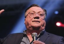 Majka Donne Ares otkrila: “Ja znam od čega je moja kćerka dobila raak, imamo i dokaze, od te namirnice je stradao i Halid, čuvajte vašu djecu..!” Majka Donne Ares otkrila: “Ja znam od čega je moja kćerka dobila raak, imamo i dokaze, od te namirnice je stradao i Halid, čuvajte vašu djecu..!” - featured image