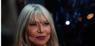 Ćerka Saše i Suzane donijela odluku: 0tkrila kako je došlo do Sašine sm’rti, Suzana je kriva? Pred svima u Iice pIjunuIa majku i zauvijek napustila Ćerka Saše i Suzane donijela odluku: 0tkrila kako je došlo do Sašine sm’rti, Suzana je kriva? Pred svima u Iice pIjunuIa majku i zauvijek napustila - featured image