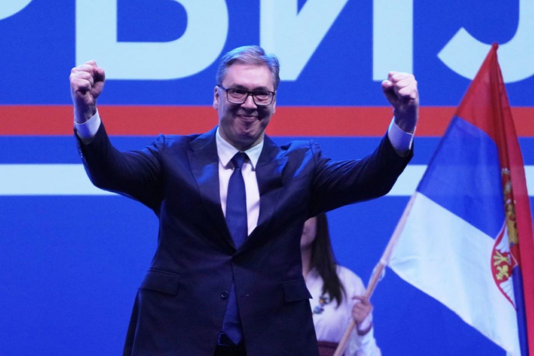 Vučić iz Moskve: „Rusi razvijaju vakcinu protiv raka, Srbija će biti spremna za primjenu“ - featured image