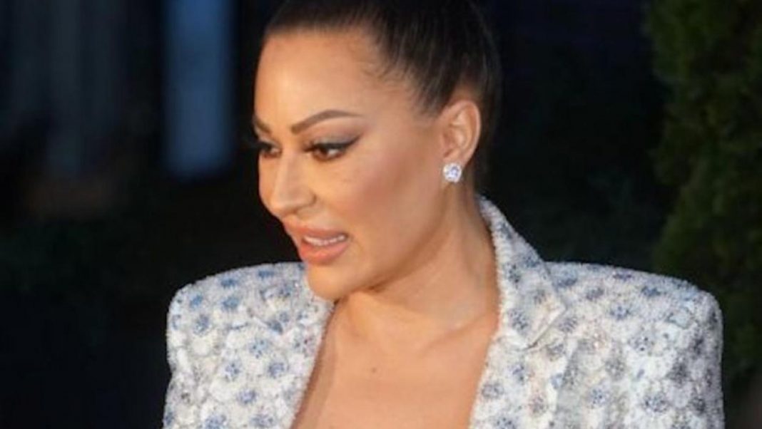 Ceca Ražnatović raskrinkana: ”Trudna sam, rodiću na Kipru” Kada mu je saopštila ostao je u Š0KU, javno progovorio o svemu, pIaši se je li dijete njegovo? - featured image