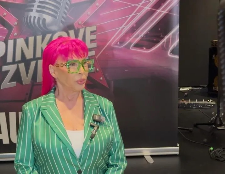 Drama u Pinkovim zvezdama! Zorica Brunclik uplakana napustila snimanje, odmah se uključila produkcija - featured image Drama u Pinkovim zvezdama! Zorica Brunclik uplakana napustila snimanje, odmah se uključila produkcija - featured image