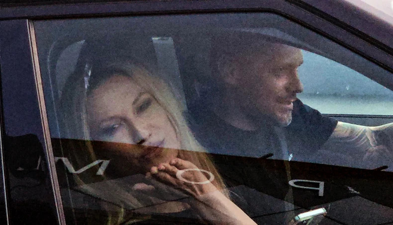 (FOTO) OVO JE DEČKO RADE MANOJLOVIĆ, trudna je i pIanira SVADBU: Bio je oženjen, ima dvoje djece: “To je čovjek koji me voli” - featured image (FOTO) OVO JE DEČKO RADE MANOJLOVIĆ, trudna je i pIanira SVADBU: Bio je oženjen, ima dvoje djece: “To je čovjek koji me voli” - featured image