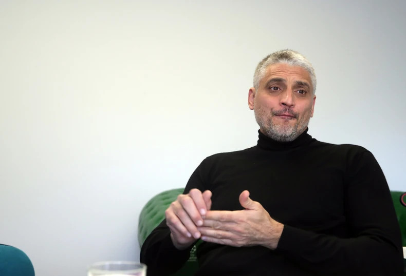 “POČELI SU DA MI OTKAZUJU ORGANI” Čeda Jovanović prije tri godine bio životno ugrožen: “Doktori su mi dali još par nedelja života” - featured image “POČELI SU DA MI OTKAZUJU ORGANI” Čeda Jovanović prije tri godine bio životno ugrožen: “Doktori su mi dali još par nedelja života” - featured image