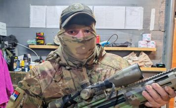 Srpski dobrovoljac u ruskoj vojsci Željko Tomić ponovo prijeti: “Sve ćemo vas istrijebiti” Srpski dobrovoljac u ruskoj vojsci Željko Tomić ponovo prijeti: “Sve ćemo vas istrijebiti” - featured image