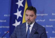 Košarac “pali vatru”, zaprijetio je krajem BiH?! – “Svetinju ćemo braniti po svaku cijenu” Košarac “pali vatru”, zaprijetio je krajem BiH?! – “Svetinju ćemo braniti po svaku cijenu” - featured image