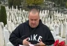 Sin Halida Bešlića otišao na očev mezar kad je vidio da ga nema u testamentu: Napravio preokret, uznemirujuće scene snimili građani Sin Halida Bešlića otišao na očev mezar kad je vidio da ga nema u testamentu: Napravio preokret, uznemirujuće scene snimili građani - featured image