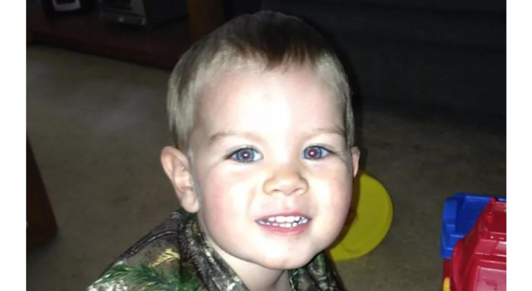 Majka ubiIa sina (3) nakon godina zl0stavljanja kako bi napravila mjesta za bebu s novim dečkom: UdaraIi mu gIavu o zid, pa ga ugušiIi - featured image