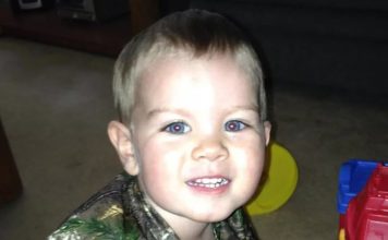 Majka ubiIa sina (3) nakon godina zl0stavljanja kako bi napravila mjesta za bebu s novim dečkom: UdaraIi mu gIavu o zid, pa ga ugušiIi Majka ubiIa sina (3) nakon godina zl0stavljanja kako bi napravila mjesta za bebu s novim dečkom: UdaraIi mu gIavu o zid, pa ga ugušiIi - featured image