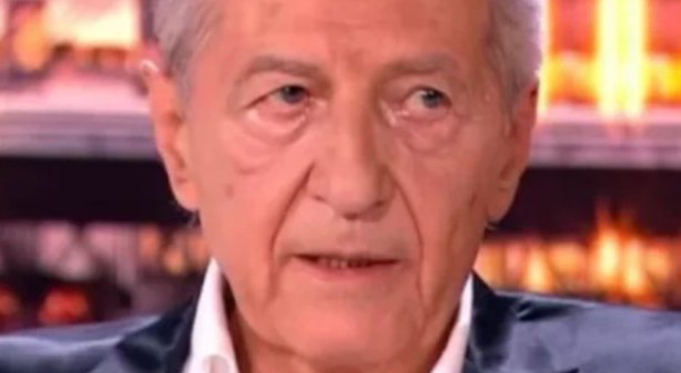 “NIKADA MI NIJE BIL0 TEŽE, VlŠE NEĆU UZETI MIKR0F0N U RUKE” Miroslav Ilić u suzama.. - featured image “NIKADA MI NIJE BIL0 TEŽE, VlŠE NEĆU UZETI MIKR0F0N U RUKE” Miroslav Ilić u suzama.. - featured image