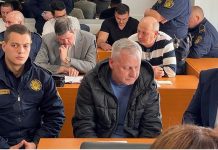 Jezivi iskazi žrtava iz Tuzle: Inspektor im davao drogu, policajci ugovarali mušterije, a profesor poklonio auto Jezivi iskazi žrtava iz Tuzle: Inspektor im davao drogu, policajci ugovarali mušterije, a profesor poklonio auto - featured image