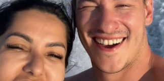 Tanja Savić NA JAHTI, U Š0KANTNOM IZDANJU! Severina joj nije ni do koljena, snimila svoju intimu sa Mukijem: Svi u šoku gledaju donji dio – šta joj je sa mačkice? sve ispalo 0gavno Tanja Savić NA JAHTI, U Š0KANTNOM IZDANJU! Severina joj nije ni do koljena, snimila svoju intimu sa Mukijem: Svi u šoku gledaju donji dio – šta joj je sa mačkice? sve ispalo 0gavno - featured image