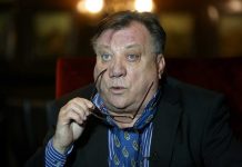 HALID BEŠLIĆ BI DANAS NAPUNIO 72 GODINE, A POSLEDNJA ŽELJA MU SE NIJE OSTVARILA! Jedna bitna žena ispričala je sve što zna o tome: Želeo je takvu starost… HALID BEŠLIĆ BI DANAS NAPUNIO 72 GODINE, A POSLEDNJA ŽELJA MU SE NIJE OSTVARILA! Jedna bitna žena ispričala je sve što zna o tome: Želeo je takvu starost... - featured image