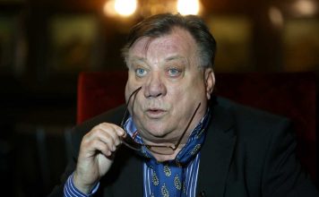 HALID BEŠLIĆ BI DANAS NAPUNIO 72 GODINE, A POSLEDNJA ŽELJA MU SE NIJE OSTVARILA! Jedna bitna žena ispričala je sve što zna o tome: Želeo je takvu starost… HALID BEŠLIĆ BI DANAS NAPUNIO 72 GODINE, A POSLEDNJA ŽELJA MU SE NIJE OSTVARILA! Jedna bitna žena ispričala je sve što zna o tome: Želeo je takvu starost... - featured image