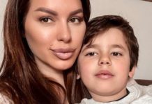 SEKA SVA U SUZAMA: Napustio nas je moj Jakov, moj veliki dječak..: Iz doma Seke Aleksić stigle srceparajuće vijesti o njenom sinu SEKA SVA U SUZAMA: Napustio nas je moj Jakov, moj veliki dječak..: Iz doma Seke Aleksić stigle srceparajuće vijesti o njenom sinu - featured image