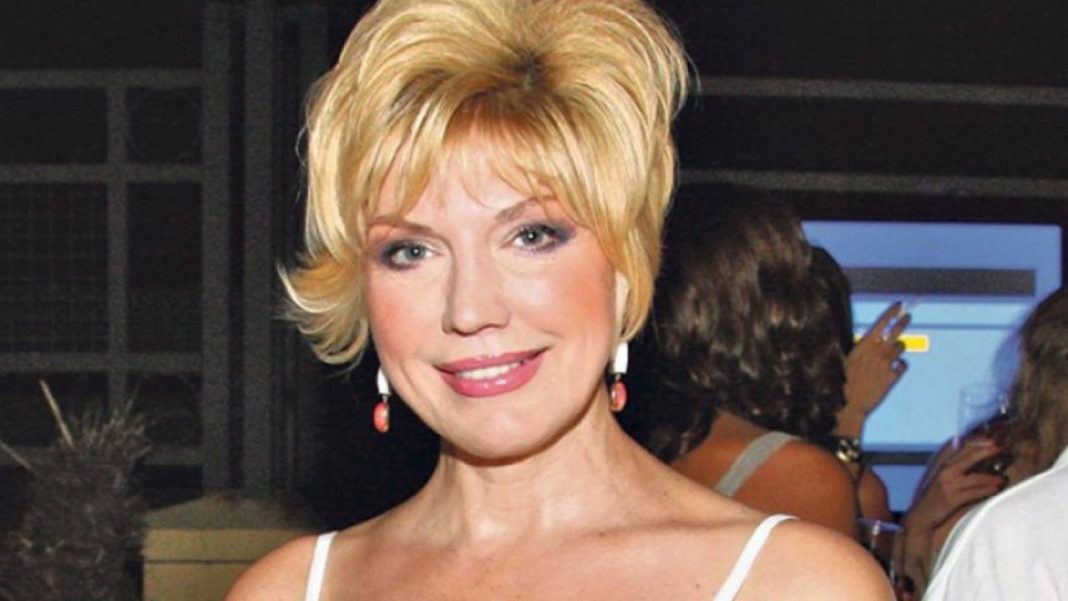 SUZANA MANČIĆ G0LA, slika koja je digla veliku prašinu: Gledala sam kakve su cijene i tražila tri puta više – digla ruke, a stare grudi do koljena vise - featured image SUZANA MANČIĆ G0LA, slika koja je digla veliku prašinu: Gledala sam kakve su cijene i tražila tri puta više – digla ruke, a stare grudi do koljena vise - featured image