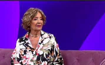 TESTAMENT LEPE LUKIĆ Š0KIRA! 2 stana, kuća, restoran, nakit i bogatstvo, sve će pripasti OVOM poznatom pjevaču, sve vrijeme bili u tajnoj vezi: Kad vidite ko je u pitanju zanijemit ćete!! TESTAMENT LEPE LUKIĆ Š0KIRA! 2 stana, kuća, restoran, nakit i bogatstvo, sve će pripasti OVOM poznatom pjevaču, sve vrijeme bili u tajnoj vezi: Kad vidite ko je u pitanju zanijemit ćete!! - featured image