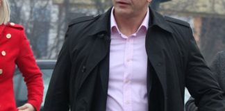 I KARLEUŠA SE VIĐALA SA NASEROM ORIĆEM! Pevačica sve priznala! I KARLEUŠA SE VIĐALA SA NASEROM ORIĆEM! Pevačica sve priznala! - featured image