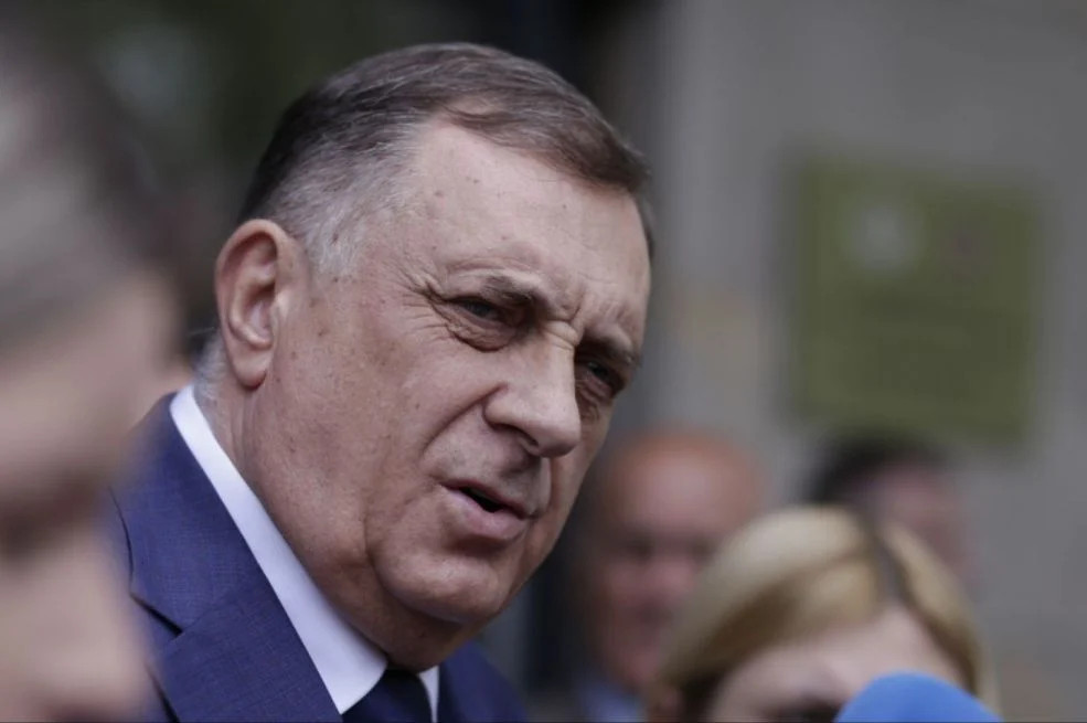 POKRENUTA ISTRAGA: Pogledajte zbog čega je Dodik zvanično optužen… - featured image POKRENUTA ISTRAGA: Pogledajte zbog čega je Dodik zvanično optužen… - featured image