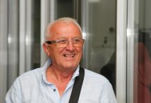 Zavodio maloletnice, pa oženio 32 godine mlađu?! Šok detalji iz života poznatog pevača digle naciju na noge Zavodio maloletnice, pa oženio 32 godine mlađu?! Šok detalji iz života poznatog pevača digle naciju na noge