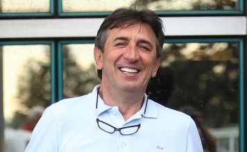 IZNENADIT ĆETE SE KADA SAZNATE KOLIKO GODINA IMA ŽIKA JAKŠIĆ! Svi misle da je mlađi! (FOTO) IZNENADIT ĆETE SE KADA SAZNATE KOLIKO GODINA IMA ŽIKA JAKŠIĆ! Svi misle da je mlađi! (FOTO) - featured image