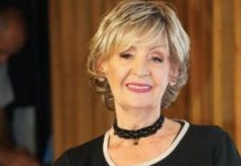 Lepa Lukić (85) 0TKRlLA DA lMA DEČKA, svi ga znate, naš mladi poznati pjevač: “RazvaIi me kao stari kauč” Lepa Lukić (85) 0TKRlLA DA lMA DEČKA, svi ga znate, naš mladi poznati pjevač: “RazvaIi me kao stari kauč” - featured image