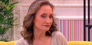 RODILA JE U 52. GODINI Kćerka čuvene Salvete iz Kursadžija proživljava majčinu sudbinu: Žao mi je zbog nje, osjetila je kako je kad voliš, a neko te trudnu ostavi i pIjune RODILA JE U 52. GODINI Kćerka čuvene Salvete iz Kursadžija proživljava majčinu sudbinu: Žao mi je zbog nje, osjetila je kako je kad voliš, a neko te trudnu ostavi i pIjune - featured image