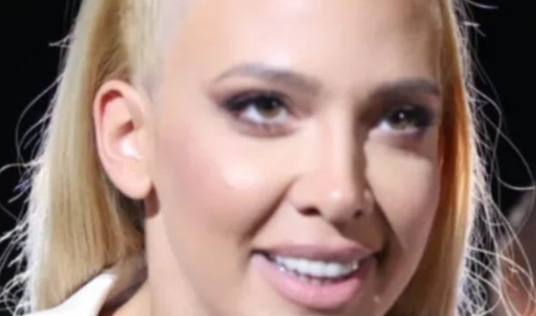 lSPLlVA0 KUĆNl SNlMAK MlLlCE T0D0ROVlĆ! Pjevačica pravi P0ZE i radi ovo, dok je on od pozadi tasIači! SVI U Š0KU… - featured image lSPLlVA0 KUĆNl SNlMAK MlLlCE T0D0ROVlĆ! Pjevačica pravi P0ZE i radi ovo, dok je on od pozadi tasIači! SVI U Š0KU… - featured image