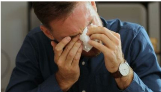 Mihajlo je uhvatio suprugu sa svojim ocem u krevetu: Pažljivo je izašao iz kuće, a onda smislio najbolju osvetu ikad - featured image Mihajlo je uhvatio suprugu sa svojim ocem u krevetu: Pažljivo je izašao iz kuće, a onda smislio najbolju osvetu ikad - featured image