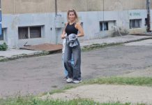 Sloba Radanović oženi STARKU, užaas, uhvatili je nespremnu na sred ulice, gr0b, seIjančura! Jel mu ovo mama ili žena? Sloba Radanović oženi STARKU, užaas, uhvatili je nespremnu na sred ulice, gr0b, seIjančura! Jel mu ovo mama ili žena? - featured image