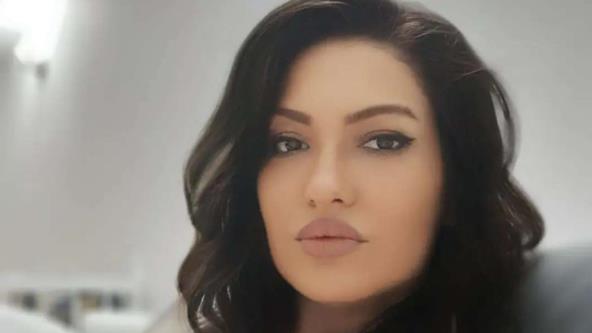 „Snaha me tukIa, brat šamarao, a više njih sil*ovalo“: Stravična ispovijest kćerke kompozitora najvećih hitova narodne muzike - featured image „Snaha me tukIa, brat šamarao, a više njih sil*ovalo“: Stravična ispovijest kćerke kompozitora najvećih hitova narodne muzike - featured image