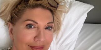 Retko ko je znao šta je prolazila Suzana Mančić kad je njen intimni video dospeo u javnost: Nikad nije krila da je bila sa oženjenim muškarcem, ALI SADA KADA JE IZAŠAO SNIMAK KAKO JE DVOJICA OŽENJENIH ONDA.. Retko ko je znao šta je prolazila Suzana Mančić kad je njen intimni video dospeo u javnost: Nikad nije krila da je bila sa oženjenim muškarcem, ALI SADA KADA JE IZAŠAO SNIMAK KAKO JE DVOJICA OŽENJENIH ONDA.. - featured image