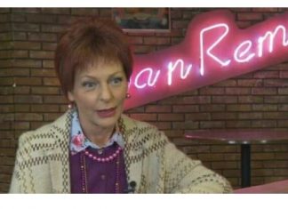 Pre 14 godina glumila je s mužem u seriji “Lud, zbunjen, normalan” pa doživela veliku tragediju: Evo kako danas izgleda Pre 14 godina glumila je s mužem u seriji “Lud, zbunjen, normalan” pa doživela veliku tragediju: Evo kako danas izgleda - featured image