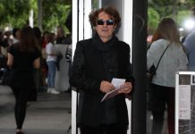 Šok ispovest Gorana Bregovića: Ćerke među sobom ne pričaju na srpskom, a za naše narodnjake kažu da su seljana Šok ispovest Gorana Bregovića: Ćerke među sobom ne pričaju na srpskom, a za naše narodnjake kažu da su seljana - featured image