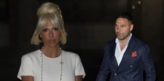 ŠOK NA DEDINJU! Jelena Karleuša prijavila Duška Tošića policiji, evo šta je uradio, uzaas ŠOK NA DEDINJU! Jelena Karleuša prijavila Duška Tošića policiji, evo šta je uradio, uzaas - featured image