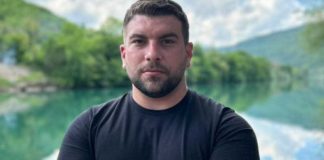 ALEN MUHIĆ: “Rođen sam iz zločina 9. januara. Nisam četničko kopile. Ja sam Alen, Bošnjak. Nisam našao mir” (VIDEO) ALEN MUHIĆ: “Rođen sam iz zločina 9. januara. Nisam četničko kopile. Ja sam Alen, Bošnjak. Nisam našao mir” (VIDEO) - featured image