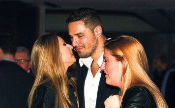 Nije imala gde da se kupa, koristila poljski WC, majka joj umrla na rukama, a veza sa 9 godina mlađim je dokrajčila: Žena Saše Popovića je “izvukla iz blata” Nije imala gde da se kupa, koristila poljski WC, majka joj umrla na rukama, a veza sa 9 godina mlađim je dokrajčila: Žena Saše Popovića je “izvukla iz blata” - featured image