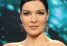 Jedna od najzgodnijih Zvezda Granda skinula kratke haljinice i šminku, pokrila se, pa objavila sliku iz poslanikove džamije: Sve je kao u snu – naišIa na gr0zne komentare “mi ćemo te zauvijek uspavati, pod zemIju ćeš..” Jedna od najzgodnijih Zvezda Granda skinula kratke haljinice i šminku, pokrila se, pa objavila sliku iz poslanikove džamije: Sve je kao u snu – naišIa na gr0zne komentare “mi ćemo te zauvijek uspavati, pod zemIju ćeš..” - featured image