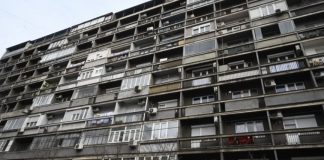 Jezivi detalji tragedije u Beogradu: Djevojka umrla tokom intimnog odnosa Jezivi detalji tragedije u Beogradu: Djevojka umrla tokom intimnog odnosa - featured image