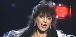 Životna priča Indire Radić: Ocu muslimanu uputila je izvinjenje što je promijenila vjeru i otpjevala najveći hit o pravoslavlju Životna priča Indire Radić: Ocu muslimanu uputila je izvinjenje što je promijenila vjeru i otpjevala najveći hit o pravoslavlju - featured image