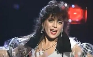 Životna priča Indire Radić: Ocu muslimanu uputila je izvinjenje što je promijenila vjeru i otpjevala najveći hit o pravoslavlju Životna priča Indire Radić: Ocu muslimanu uputila je izvinjenje što je promijenila vjeru i otpjevala najveći hit o pravoslavlju - featured image