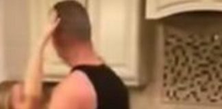 Došla je kuci ranije, ušla u kuhinju misleći da otac i kćer spremaju hranu: Ovakvu scenu nije očekivala – evo šta su radili misleći da su sami.. (VIDEO) Došla je kuci ranije, ušla u kuhinju misleći da otac i kćer spremaju hranu: Ovakvu scenu nije očekivala – evo šta su radili misleći da su sami.. (VIDEO) - featured image